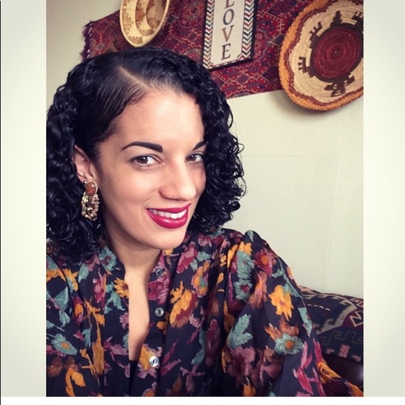 Meet your Posher, Noelia - Picture 1 of 1